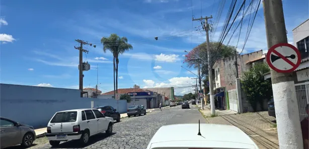 Loja / Salão / Ponto Comercial à venda, 250m² no Centro, Atibaia