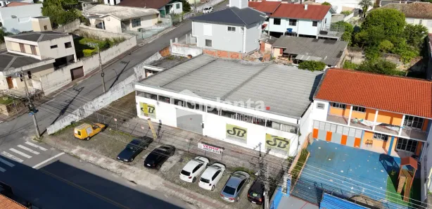 Galpão / Depósito / Armazém à venda, 600m² no Capoeiras, Florianópolis