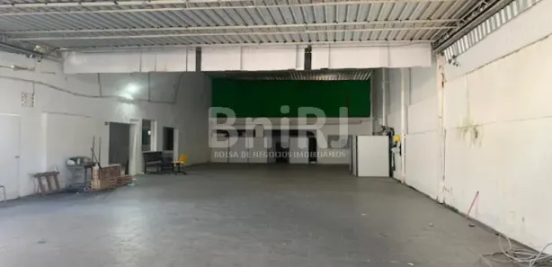 Galpão / Depósito / Armazém à venda, 800m² no Barra da Tijuca, Rio de Janeiro