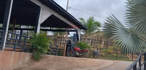Loja / Salão / Ponto Comercial com 2 Quartos à venda, 5000m² no Vila Bretas, Governador Valadares