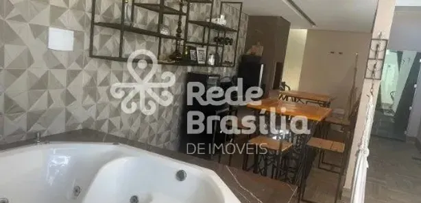 Casa de Condomínio com 3 Quartos para alugar, 400m² no Setor Habitacional Arniqueira, Brasília
