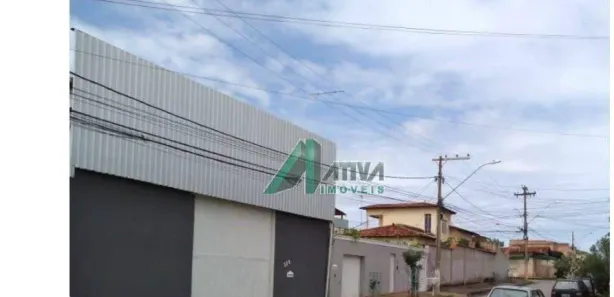 Galpão / Depósito / Armazém à venda, 540m² no Boa Esperança, Santa Luzia