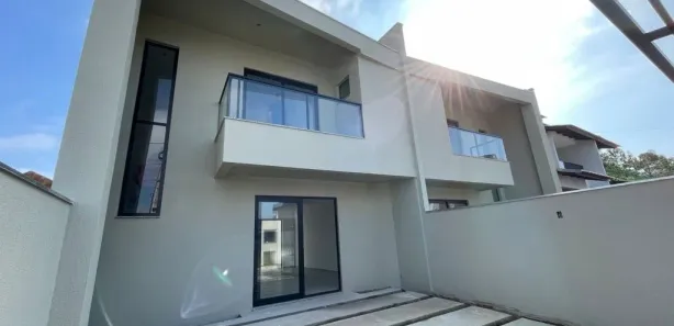 Sobrado com 3 Quartos à venda, 108m² no Itacolomi, Balneário Piçarras