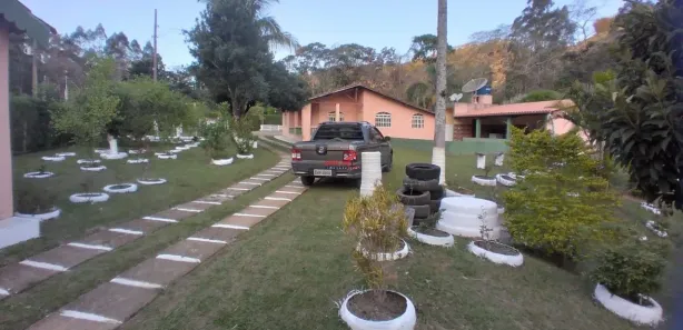 Fazenda / Sítio / Chácara com 3 Quartos à venda, 4000m² no Área Rural de Viçosa, Viçosa