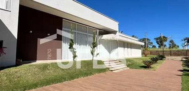 Casa de Condomínio com 3 Quartos à venda, 297m² no , Hidrolândia