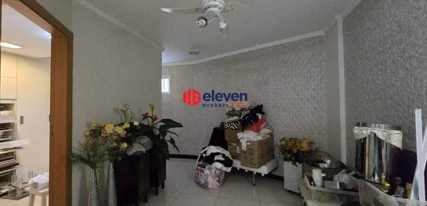 Fazenda / Sítio / Chácara com 5 Quartos à venda, 274m² no Embaré, Santos