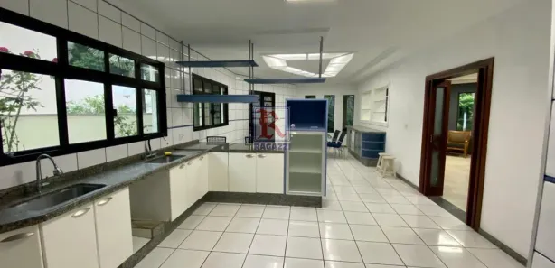 Casa de Condomínio com 5 Quartos para alugar, 408m² no Caputera, Arujá
