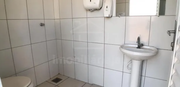 Loja / Salão / Ponto Comercial à venda, 110m² no Chácara Braz Miraglia, Jaú