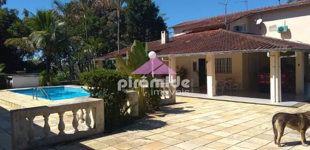 Fazenda / Sítio / Chácara com 5 Quartos à venda, 900m² no Rio Abaixo, Jacareí