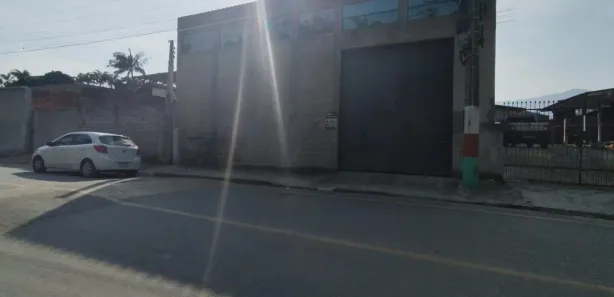 Galpão / Depósito / Armazém para alugar, 355m² no Rio Pequeno, Camboriú