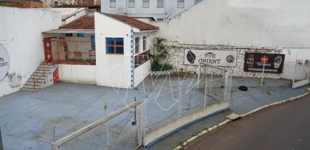 Loja / Salão / Ponto Comercial à venda, 389m² no Centro, Araraquara