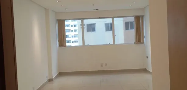 Conjunto Comercial / Sala à venda, 29m² no Centro, Lauro de Freitas