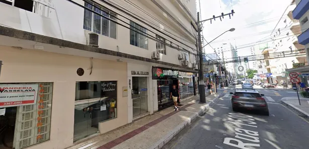 Loja / Salão / Ponto Comercial com 2 Quartos à venda, 62m² no Centro, Balneário Camboriú