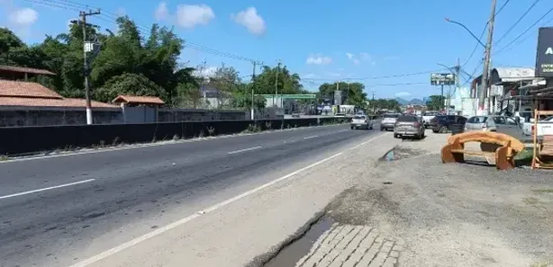 Galpão / Depósito / Armazém para alugar, 300m² no São José do Imbassaí, Maricá