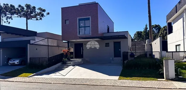 Sobrado com 3 Quartos à venda, 155m² no Arruda, Colombo