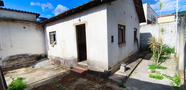 Casa com 3 Quartos à venda, 100m² no Caeté, Caeté