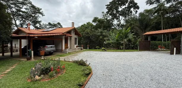 Fazenda / Sítio / Chácara com 3 Quartos à venda, 30000m² no Amparo, Nova Friburgo