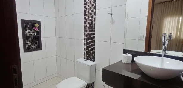 Prédio Inteiro com 3 Quartos à venda, 281m² no Vila Santa Isabel, Anápolis