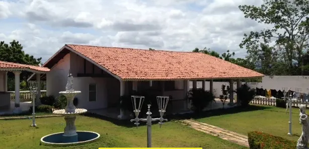 Fazenda / Sítio / Chácara com 4 Quartos para venda ou aluguel, 52600m² no Camará, Aquiraz