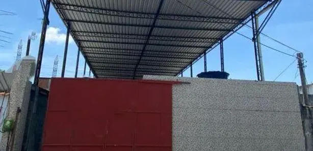Galpão / Depósito / Armazém à venda, 300m² no Juscelino, Mesquita