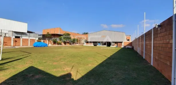 Galpão / Depósito / Armazém para venda ou aluguel, 1000m² no CEAT, São Carlos