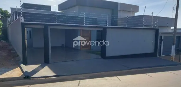 Casa com 3 Quartos à venda, 175m² no Setor Central, Nerópolis