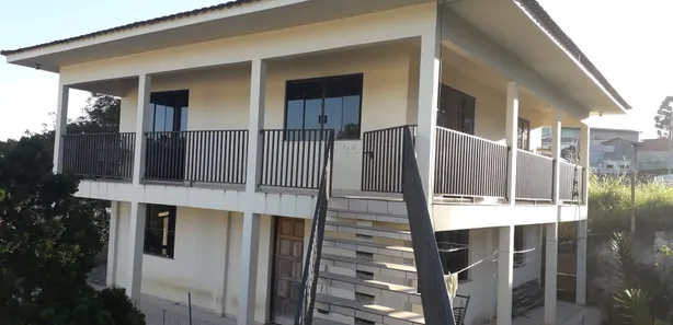 Sobrado com 3 Quartos à venda, 300m² no Jardim NESITA, Campina Grande do Sul
