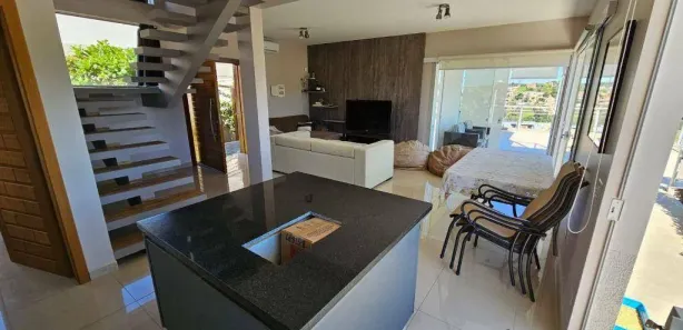 Sobrado com 3 Quartos à venda, 278m² no , Igaratá