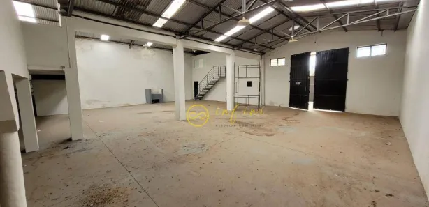 Galpão / Depósito / Armazém à venda, 555m² no Jd da Glória, Araçoiaba da Serra