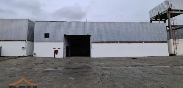 Galpão / Depósito / Armazém para alugar, 488m² no Rio Pequeno, Camboriú