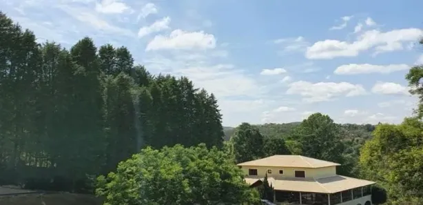 Fazenda / Sítio / Chácara com 5 Quartos à venda, 1700m² no , Mairinque