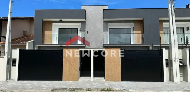 Sobrado com 3 Quartos à venda, 198m² no Floresta, Joinville