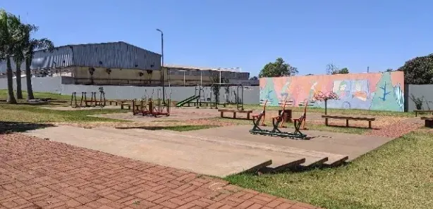 Terreno / Lote / Condomínio à venda, 325m² no Parque Industrial Cafezal, Rolândia