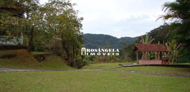 Fazenda / Sítio / Chácara com 4 Quartos à venda, 377m² no Barreira, Guapimirim