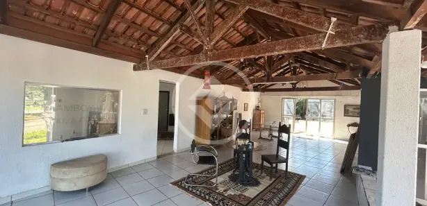 Casa com 25 Quartos para venda ou aluguel, 1600m² no Setor Residencial Garavelo I, Trindade