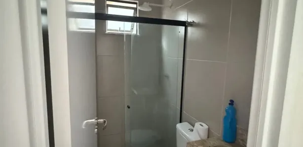 Casa de Condomínio com 2 Quartos para alugar, 55m² no Papagaio, Feira de Santana