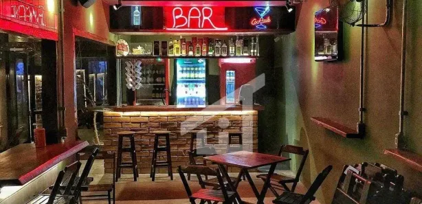 Loja / Salão / Ponto Comercial para venda ou aluguel, 240m² no Centro, Taubaté