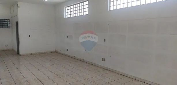 Conjunto Comercial / Sala para alugar, 95m² no Extinta Estação Experimental de Sericultura, Cosmópolis