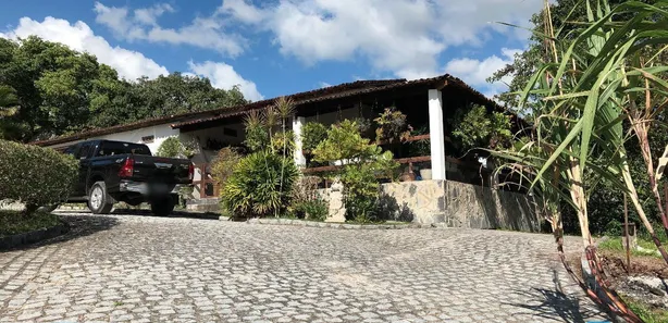 Fazenda / Sítio / Chácara com 3 Quartos à venda, 20000m² no Alpes Suiços, Gravatá