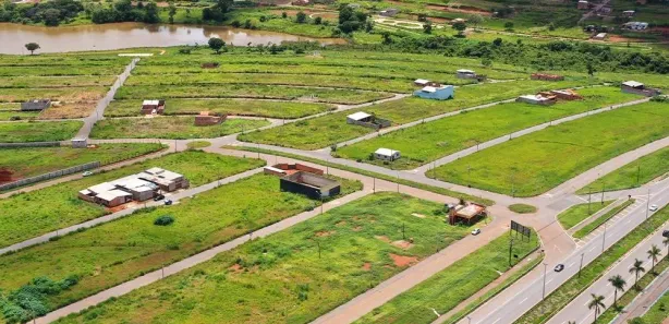 Terreno / Lote / Condomínio à venda, 240m² no Residencial Maria Monteiro, Trindade