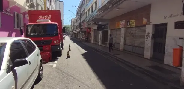 Kitnet com 1 Quarto à venda, 40m² no Centro, Juiz de Fora