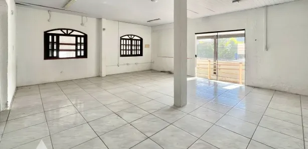 Conjunto Comercial / Sala para alugar, 150m² no Velha, Blumenau