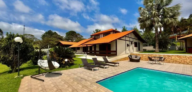 Fazenda / Sítio / Chácara com 3 Quartos para alugar, 350m² no Condomínio Residencial Vila Rica, Bragança Paulista