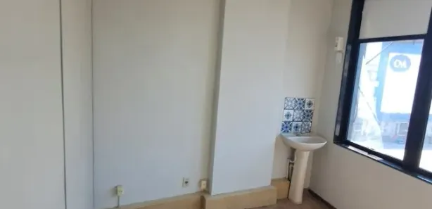Conjunto Comercial / Sala para alugar, 30m² no Vila Meriti, Duque de Caxias