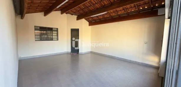 Casa com 2 Quartos para alugar, 64m² no Santa Terezinha, Piracicaba
