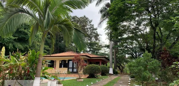 Fazenda / Sítio / Chácara com 4 Quartos à venda, 9767m² no Arcozelo, Paty do Alferes