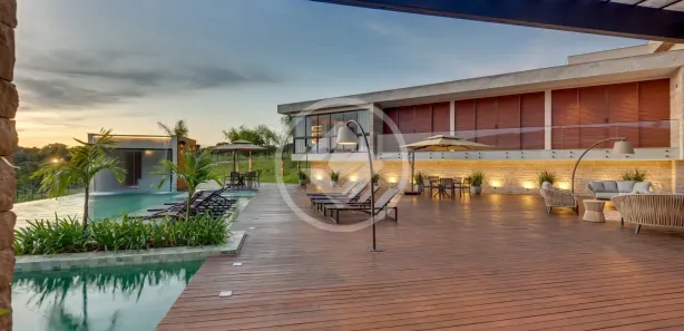 Casa de Condomínio com 4 Quartos à venda, 600m² no , Hidrolândia