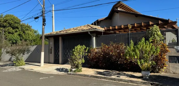 Casa com 3 Quartos à venda, 242m² no Centro, Águas de São Pedro