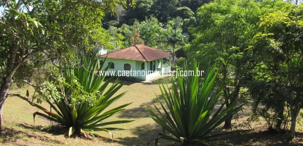 Fazenda / Sítio / Chácara com 2 Quartos à venda, 3400m² no Papucaia, Cachoeiras de Macacu