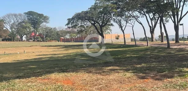 Terreno / Lote / Condomínio à venda, 646m² no Centro, Jaguariúna